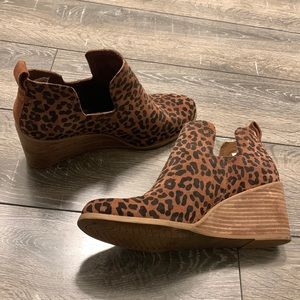 Tom’s cheetah wedge booties